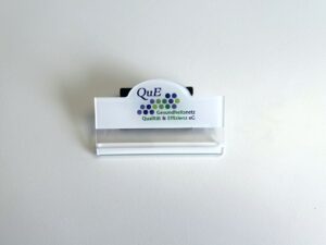 Namensschild mit Magnetverschluss